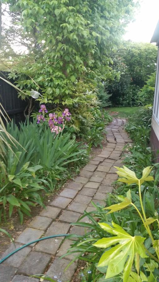 Berni'S Boutique Bnb Christchurch Exterior photo